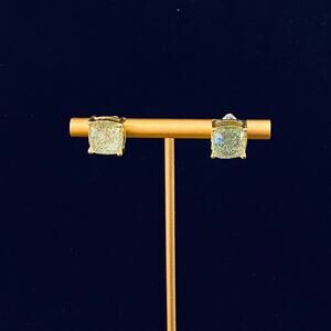 Fine Mint Glitter Stud Earrings NEW